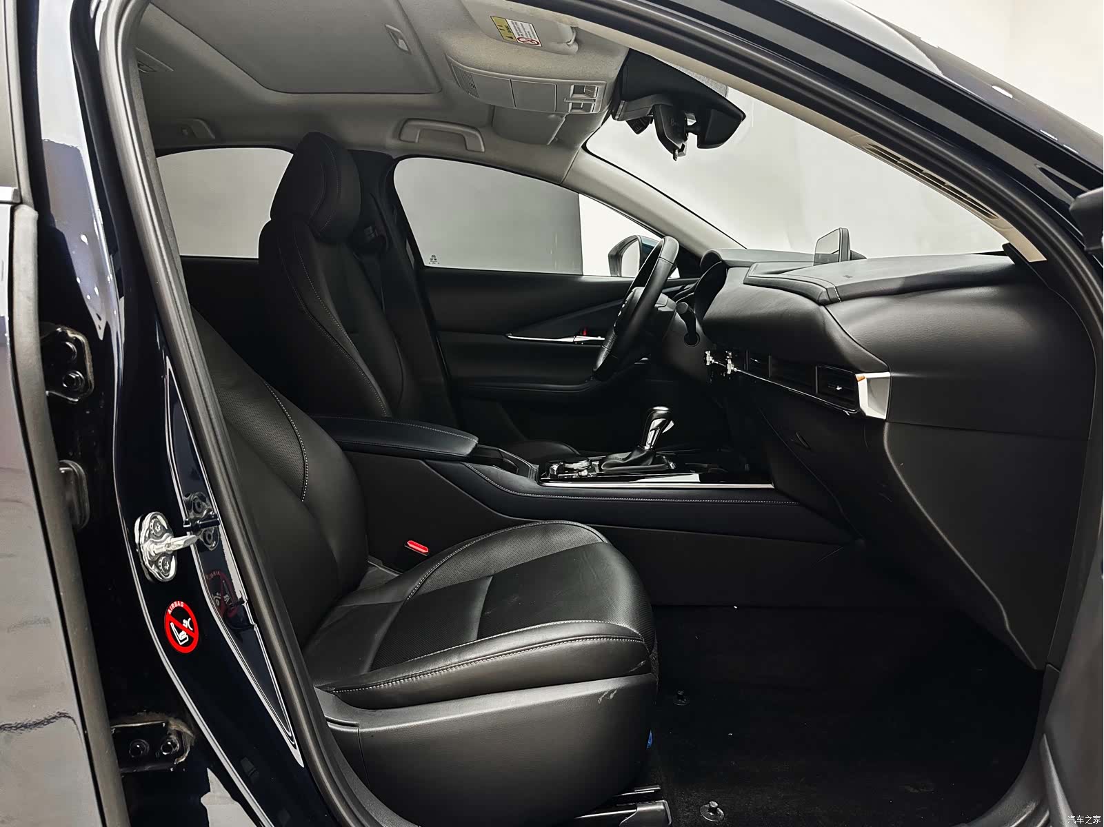 Mazda CX-30, 2022 16