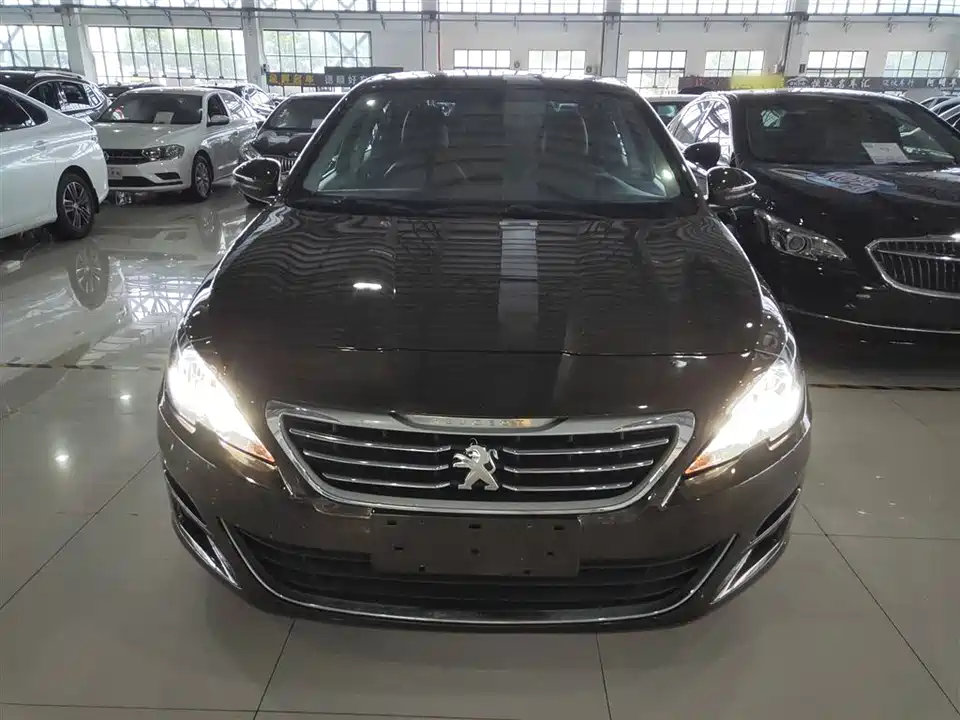 Peugeot 408