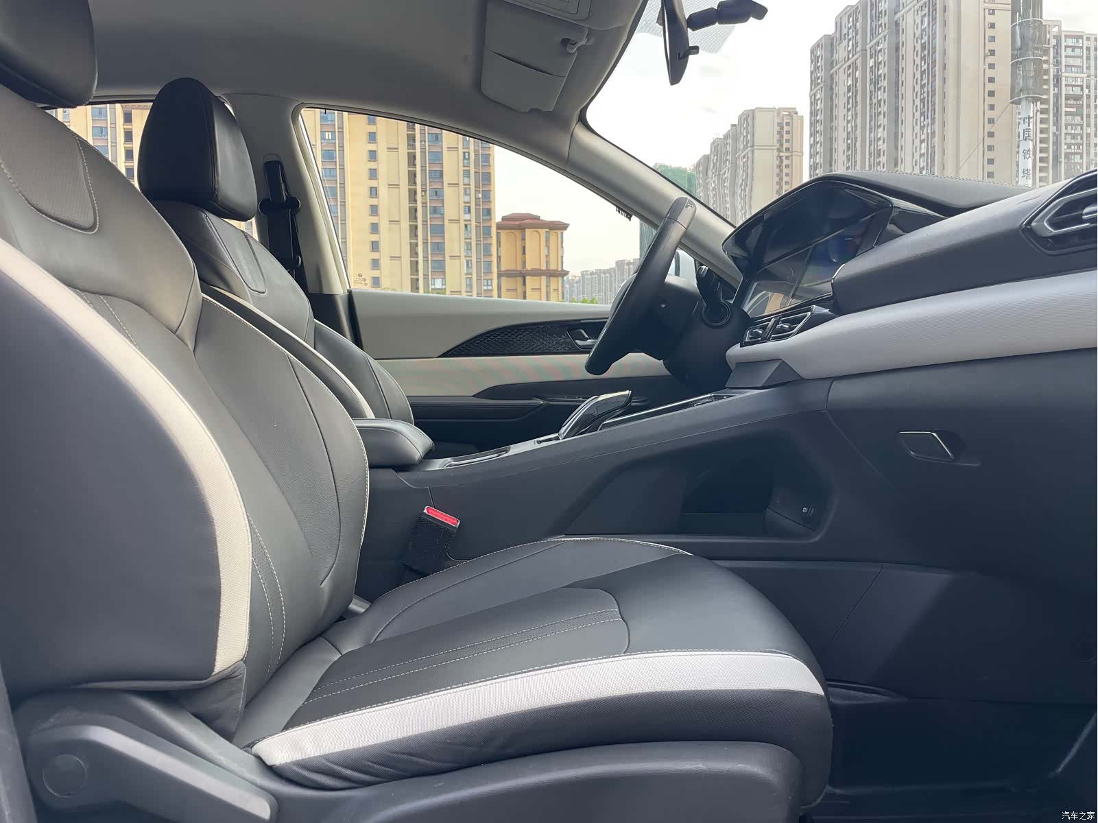 DongFeng E70, 2021 17