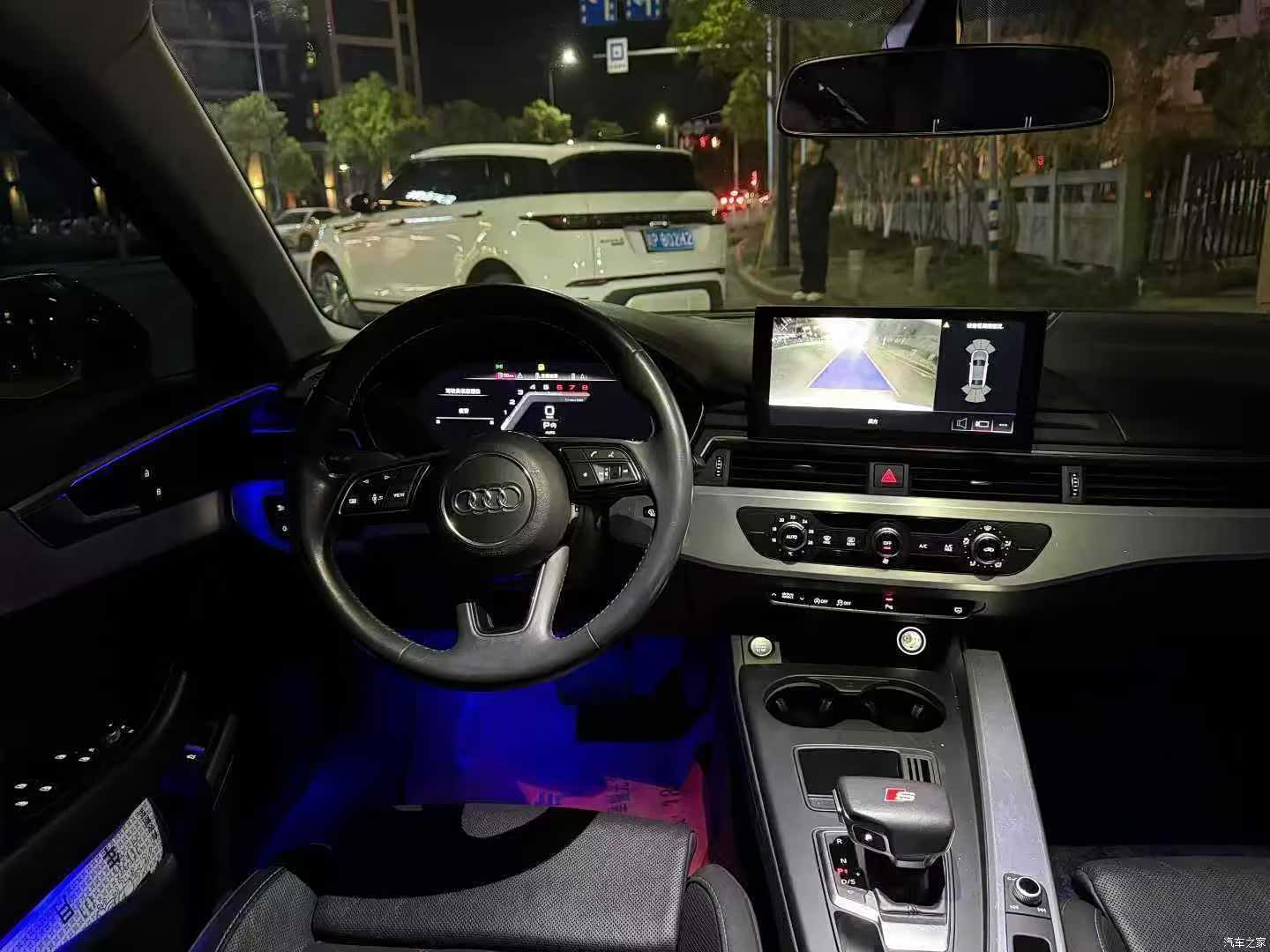 Audi A4L, 2020 все фото