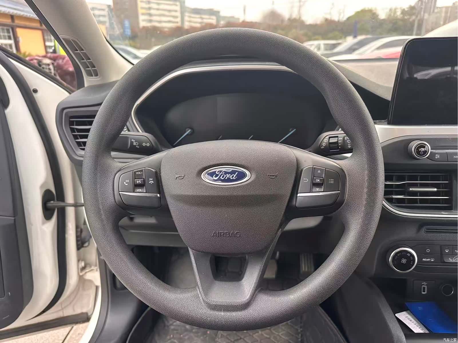 Ford Focus, 2019 7