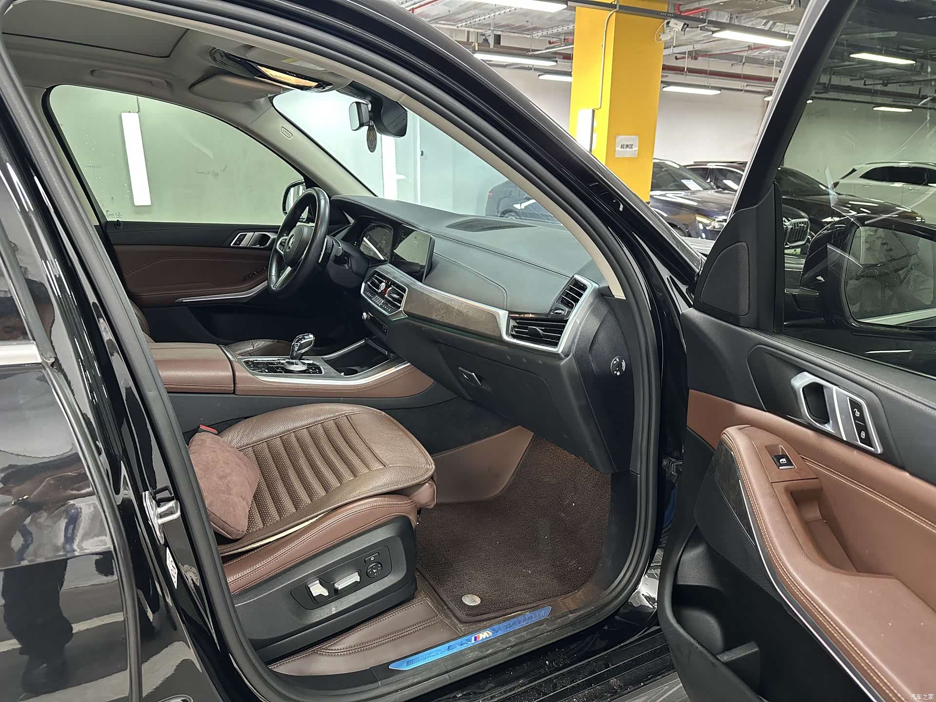 BMW X5, 2021 все фото