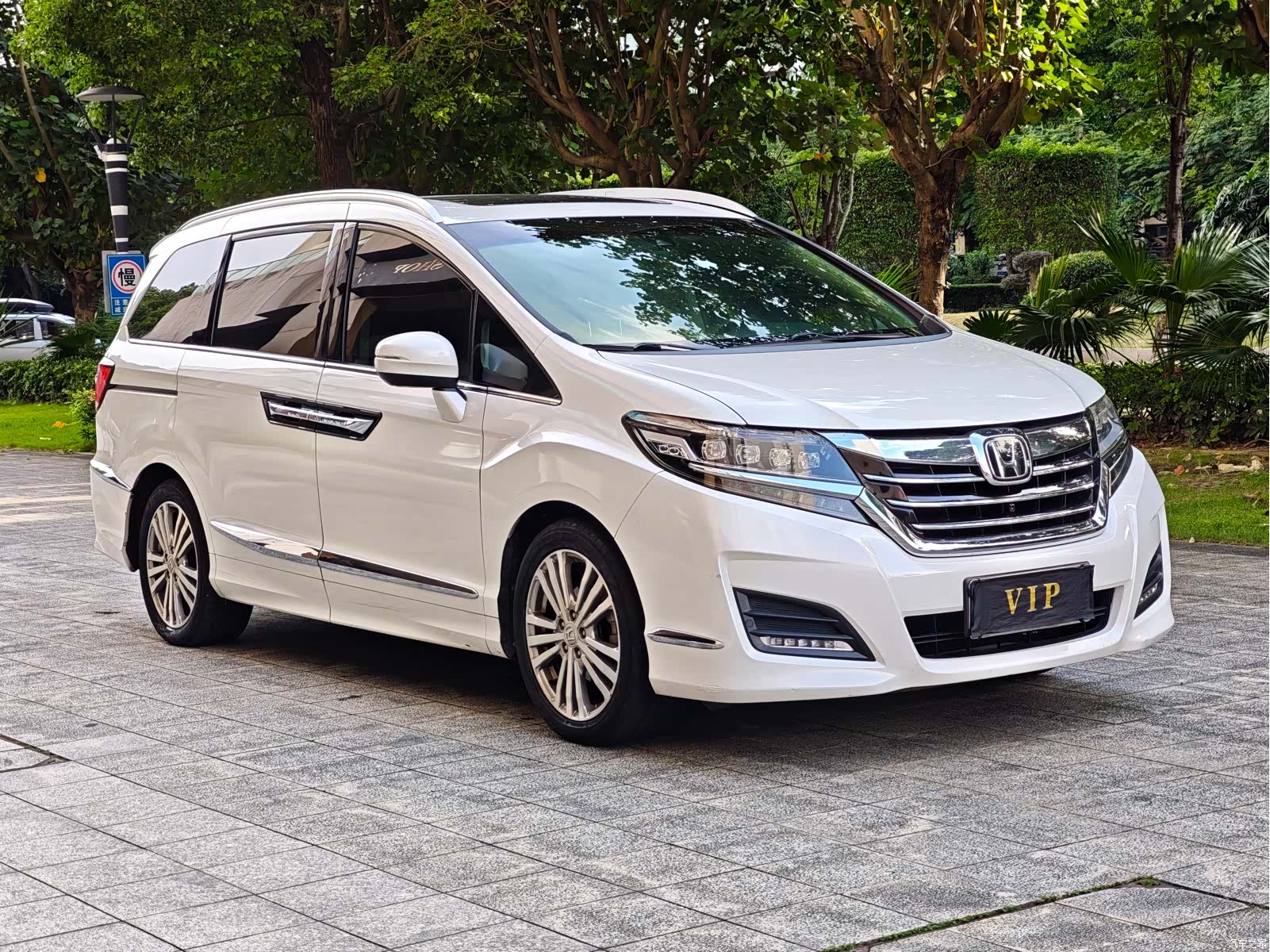 Honda Elysion, 2019 3
