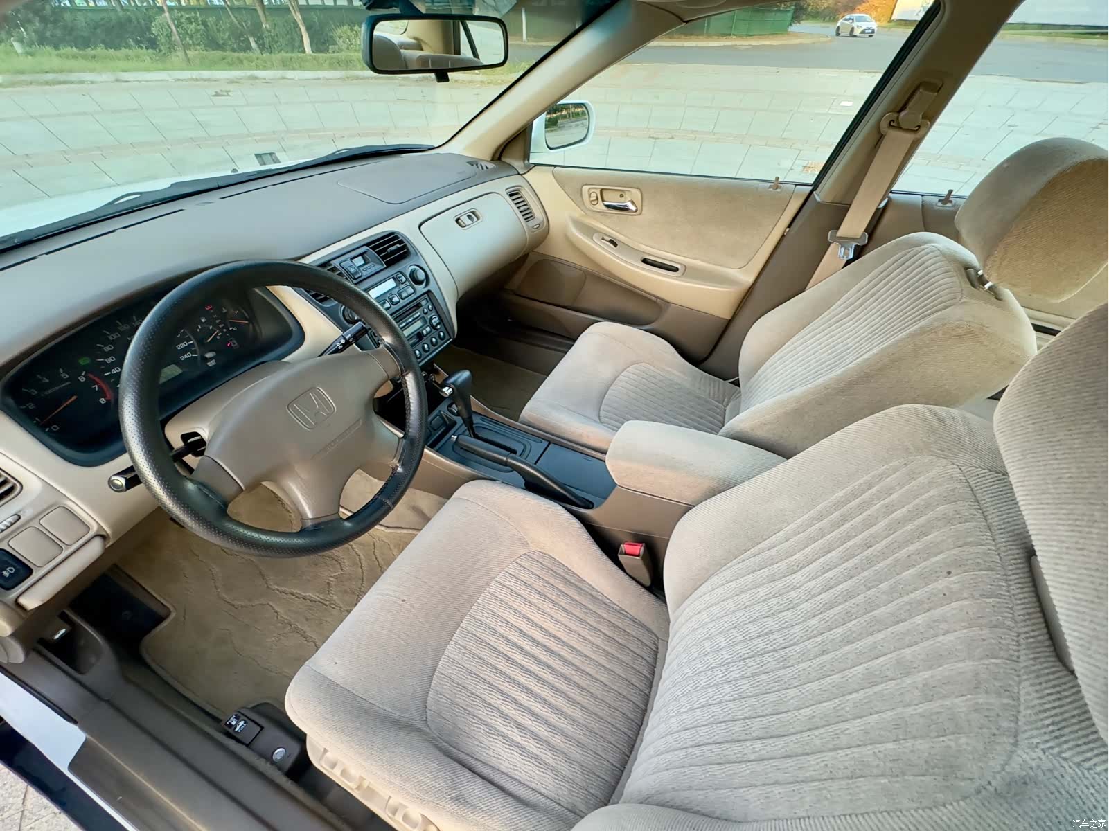 Honda Accord, 2001 9