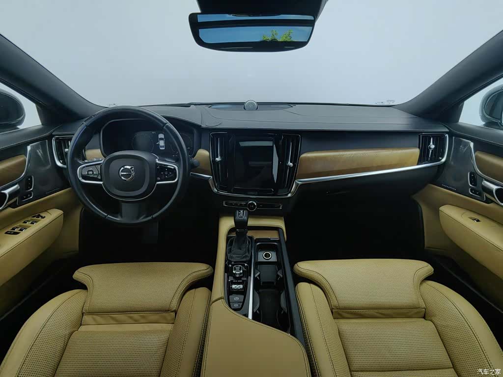 Volvo S90, 2017 все фото