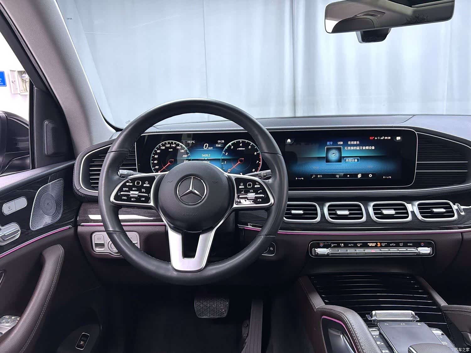 Mercedes-Benz GLE, 2023 14
