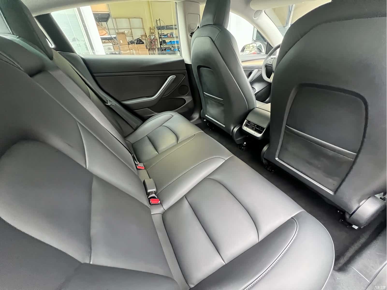 Tesla Model 3, 2021 все фото