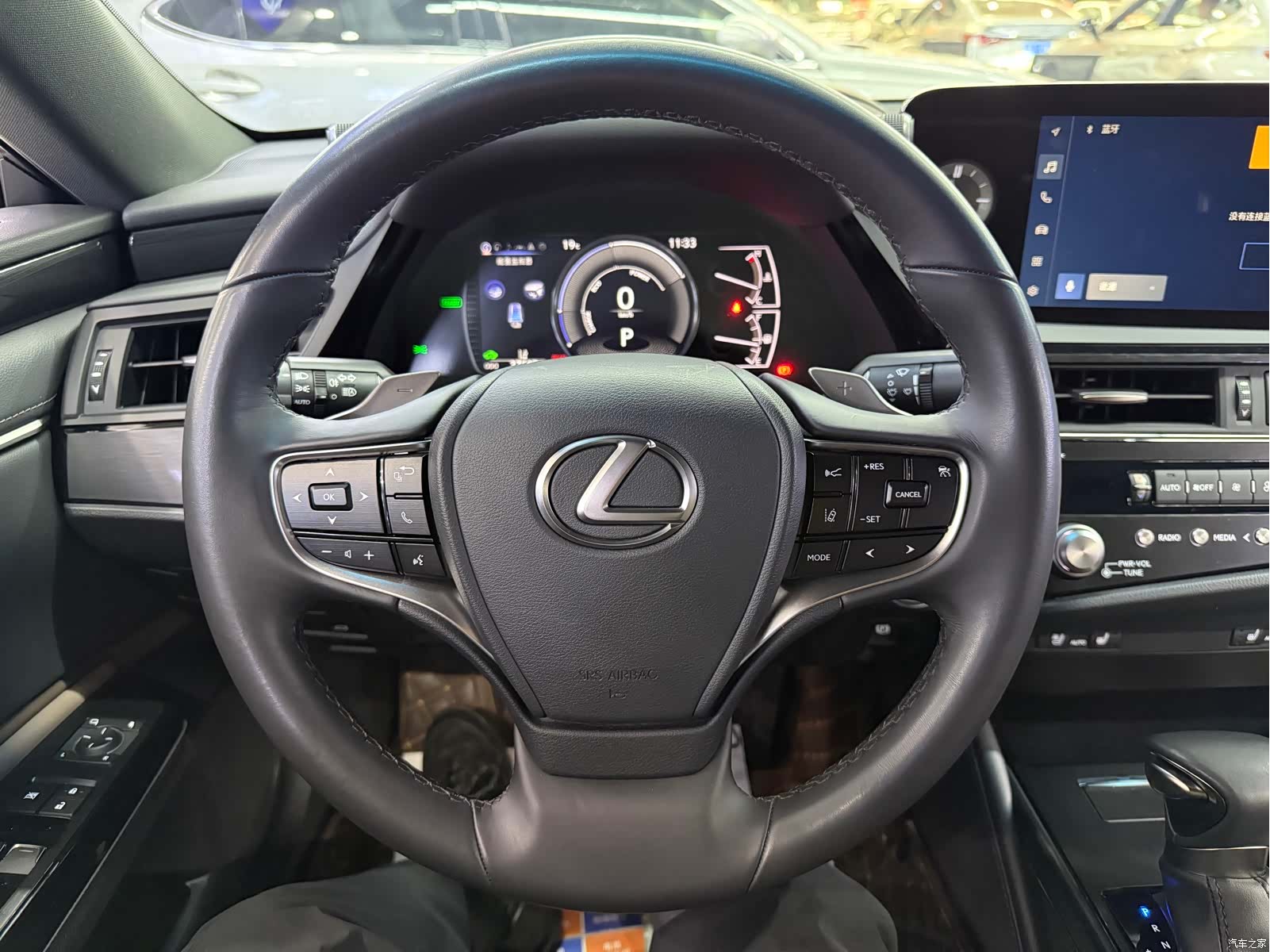 Lexus ES, 2023 14