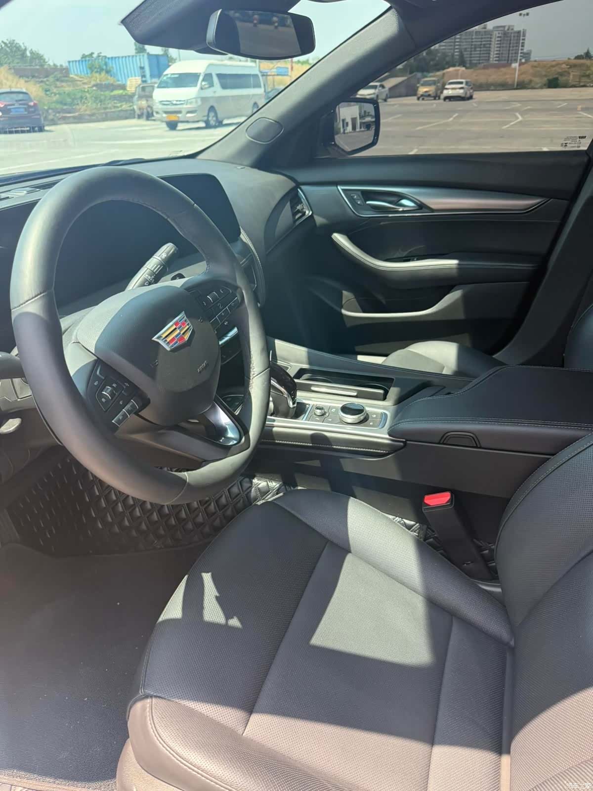 Cadillac CT5, 2024 все фото