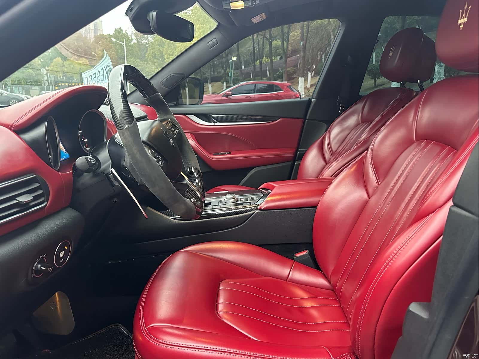 Maserati Levante, 2017 9
