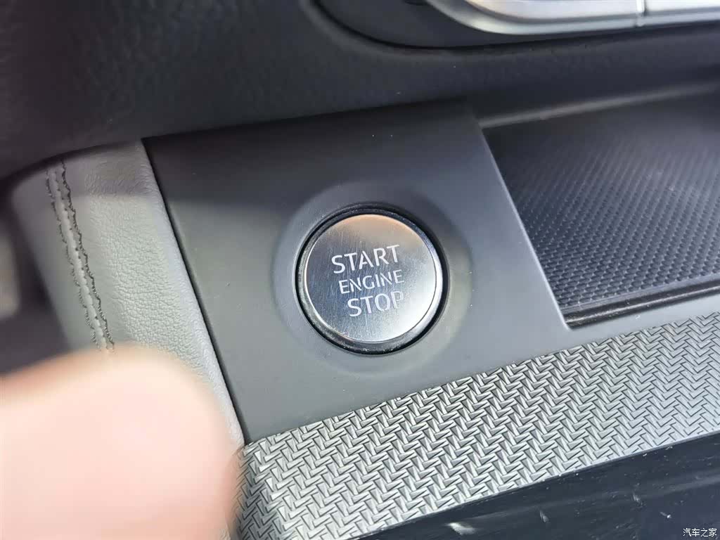 Audi Q5L, 2022 21