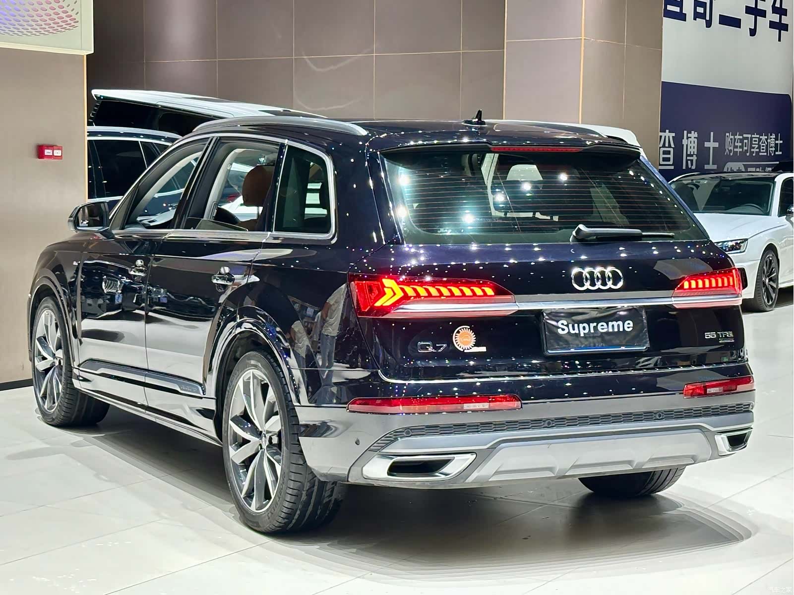 Audi Q7, 2022 9