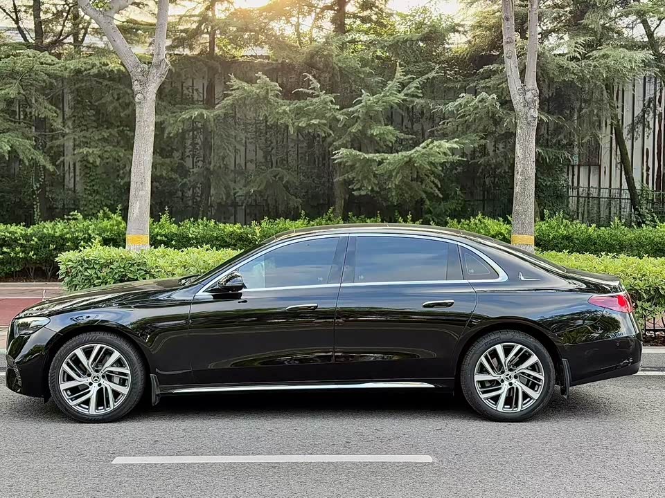 Mercedes-Benz E-class Mercedes-Benz E-class