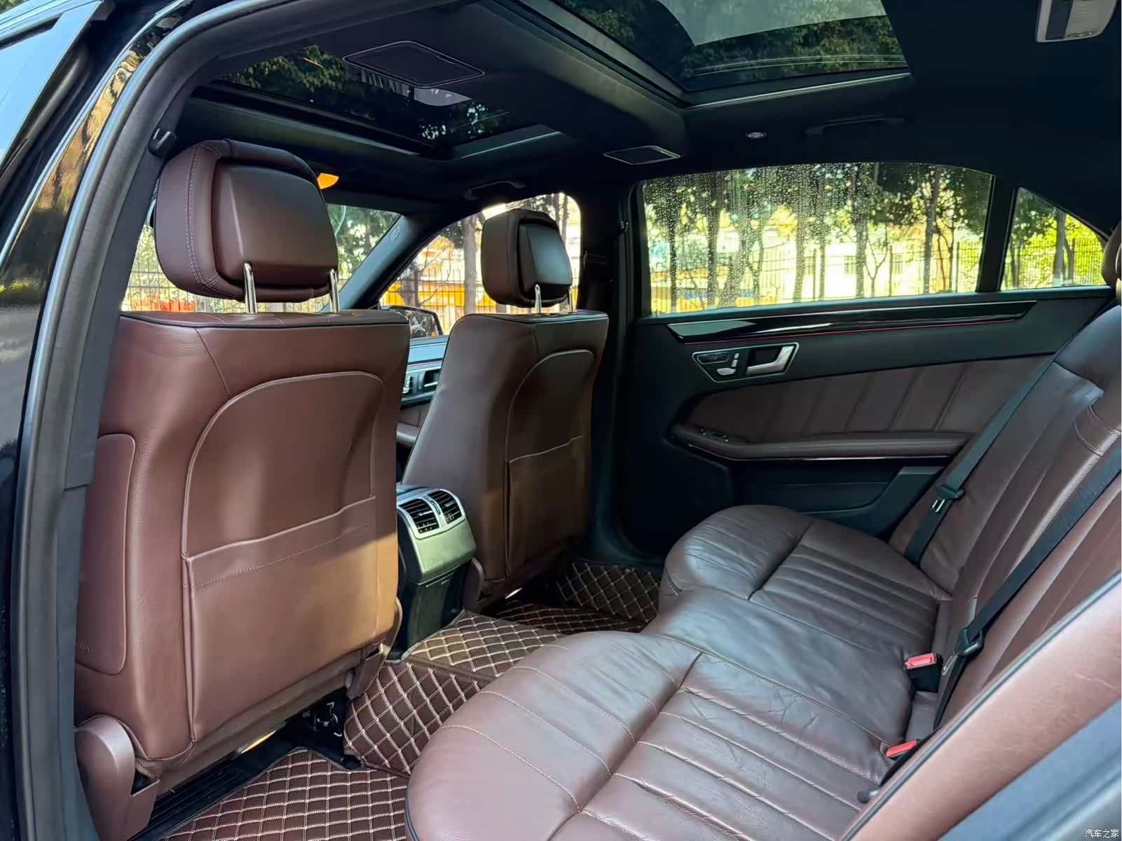 Mercedes-Benz E-Class, 2014 30