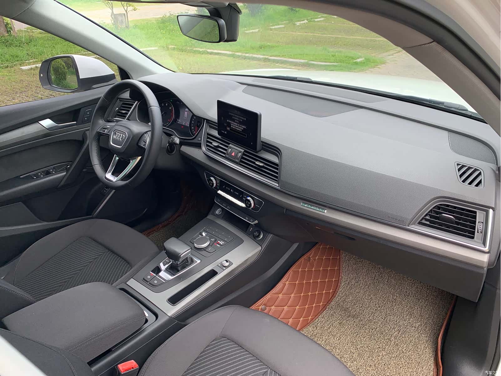 Audi Q5L, 2019 10