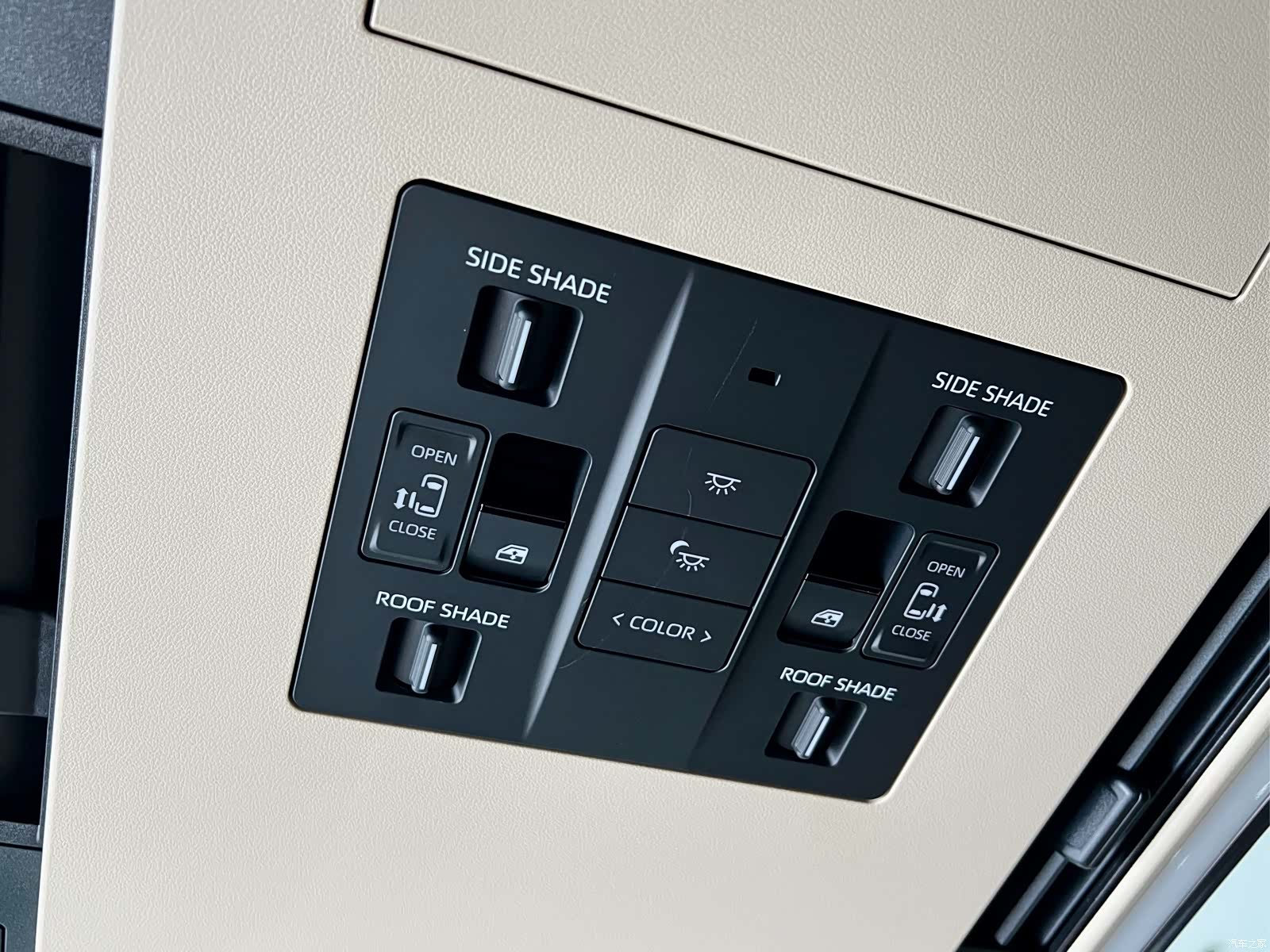 Toyota Alphard, 2025 24