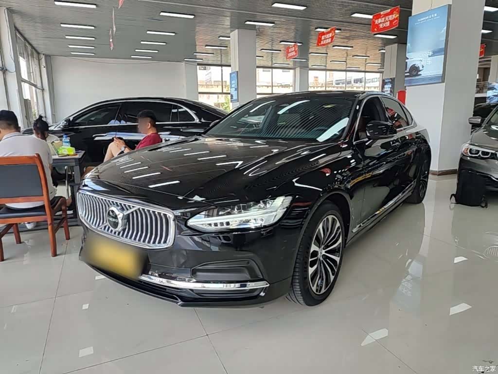 Volvo S90, 2025 2