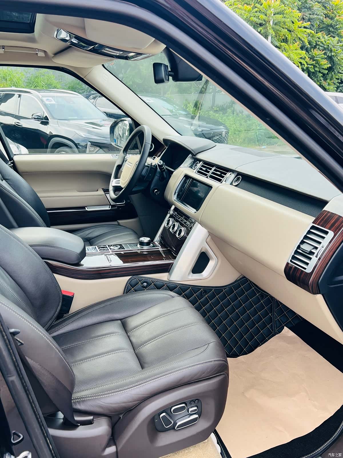 Land Rover Range Rover, 2014 9