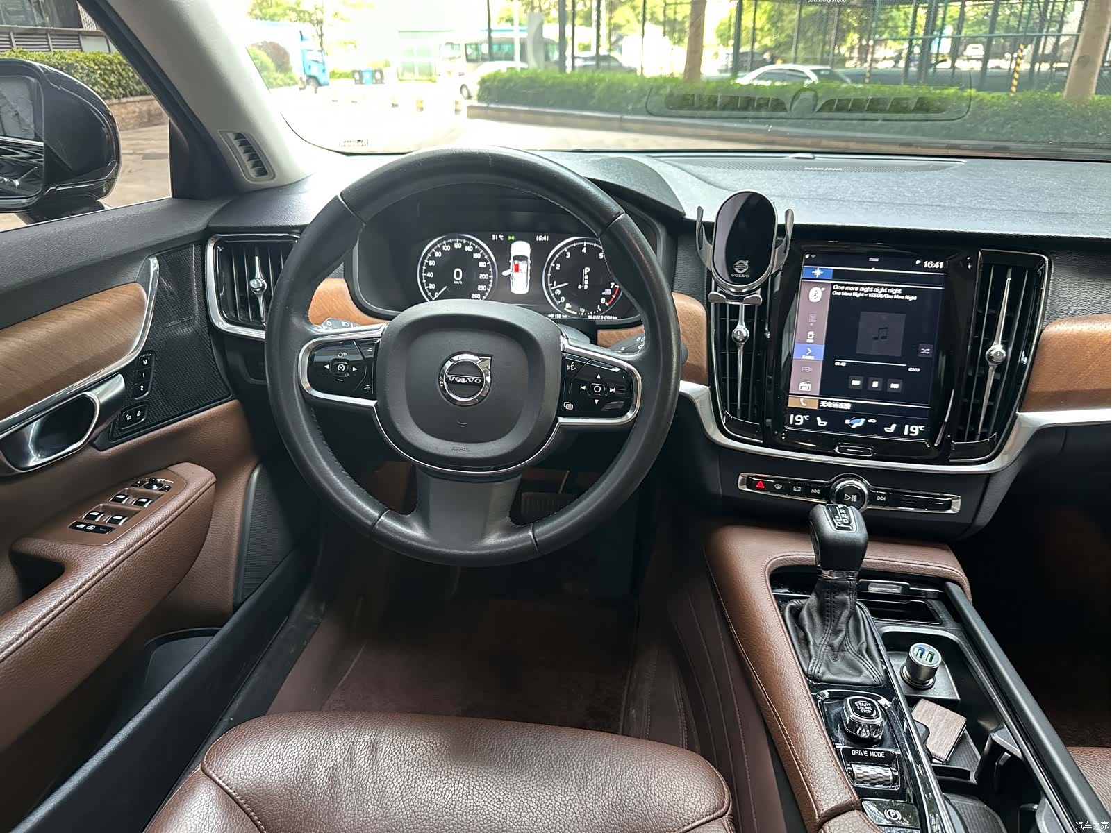 Volvo S90, 2019 14