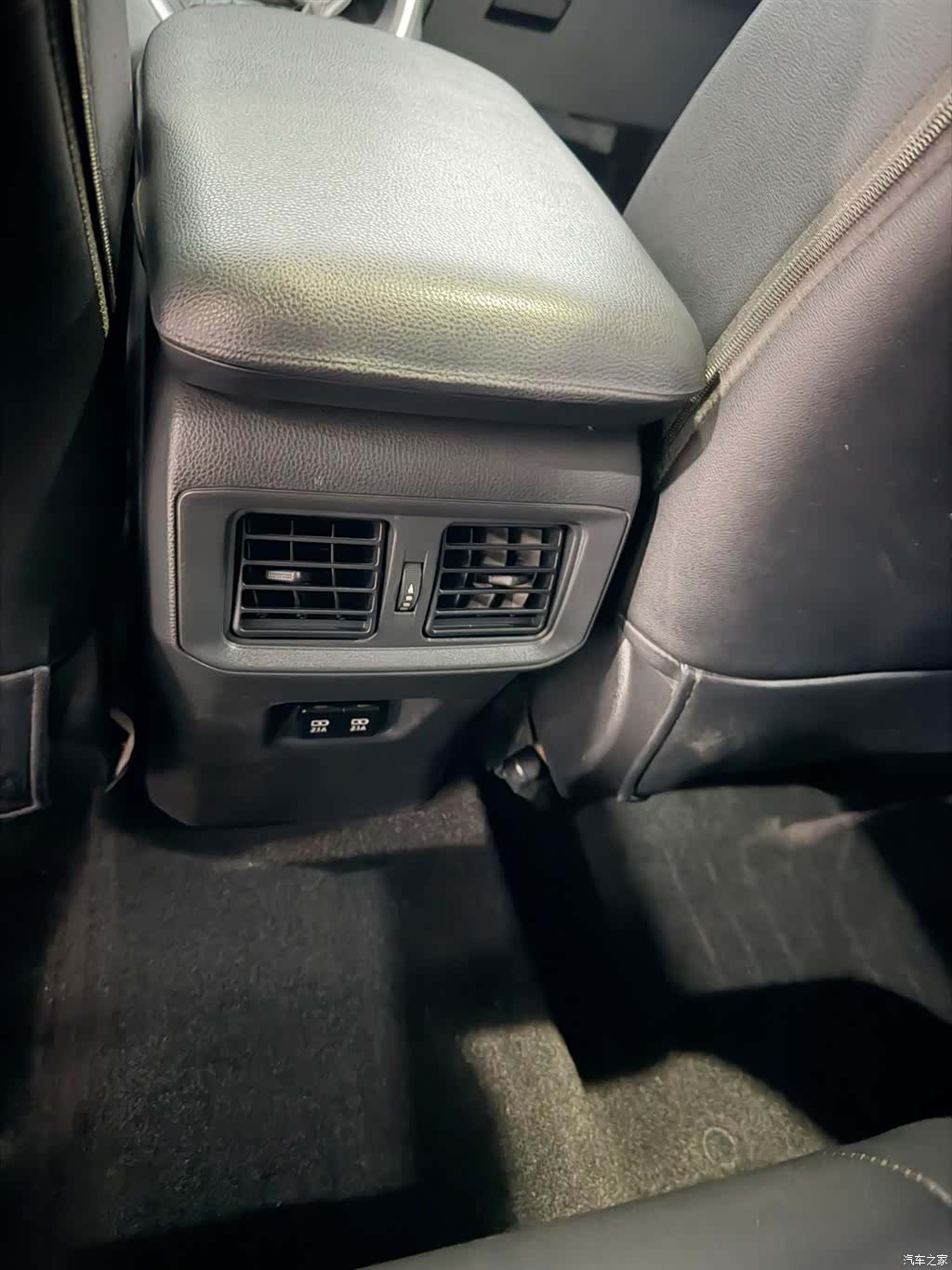 Toyota RAV4, 2019 9