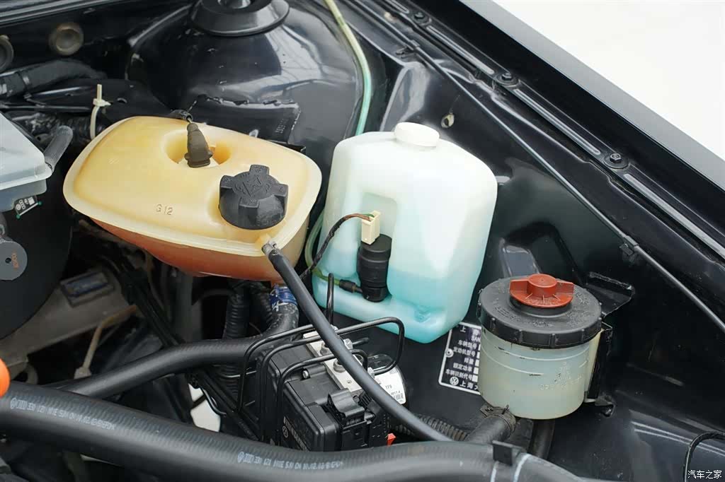 Volkswagen Santana, 2010 33