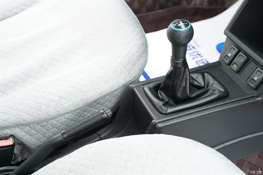 Volkswagen Santana, 2010 29