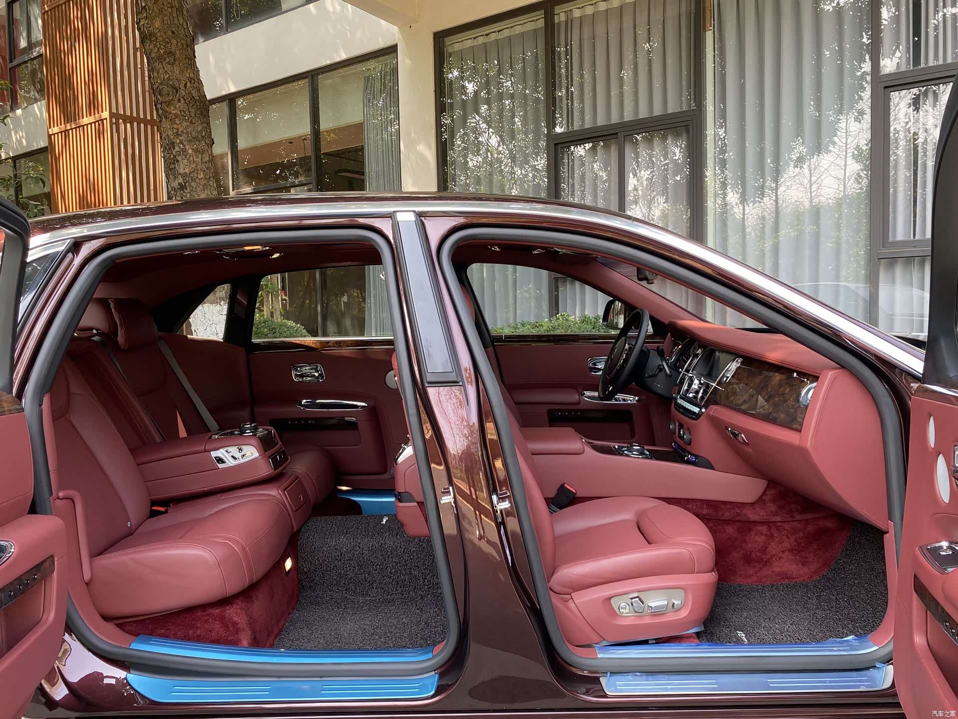 Rolls-Royce Ghost, 2017 10