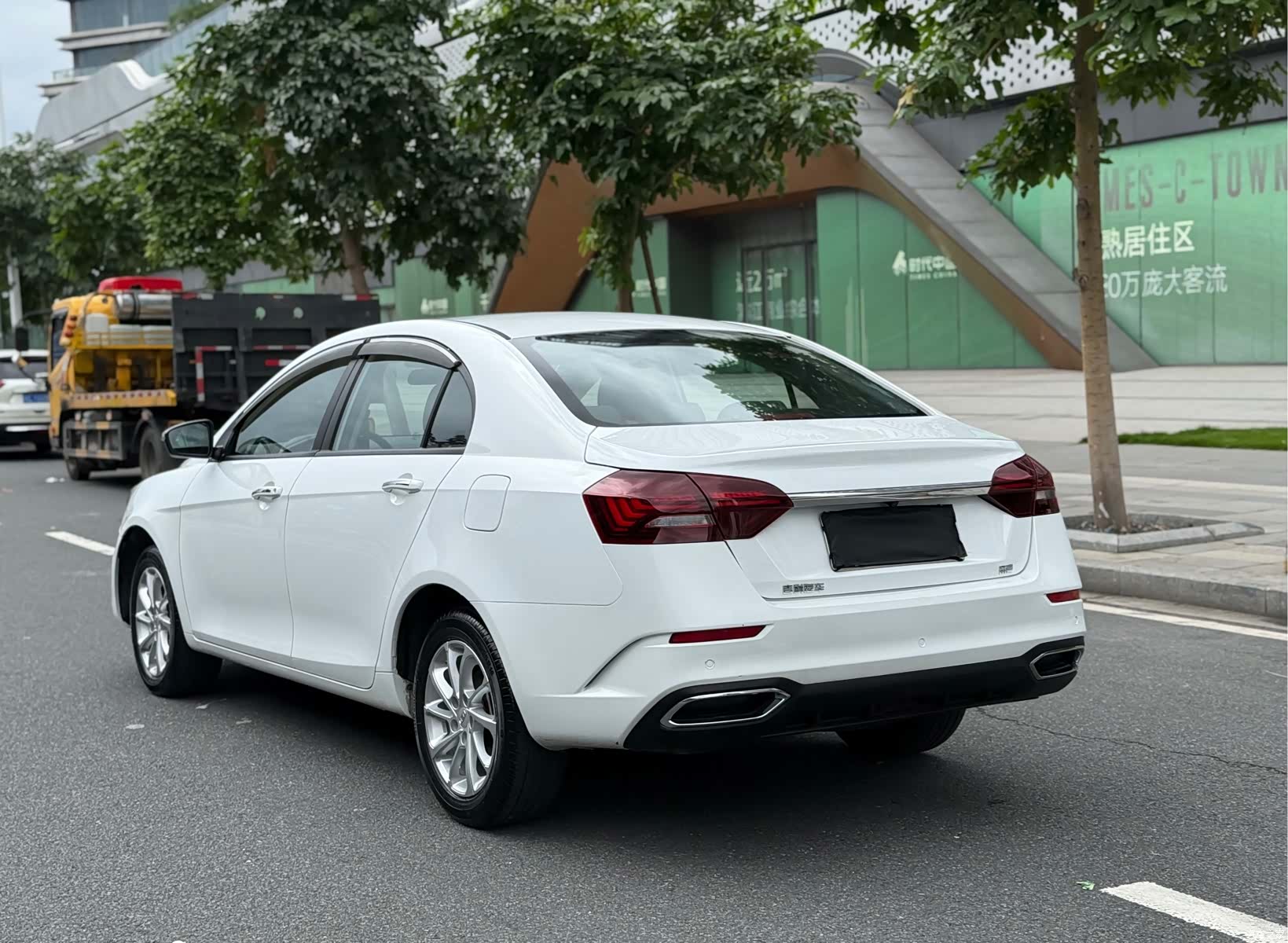 Geely Emgrand, 2021 6