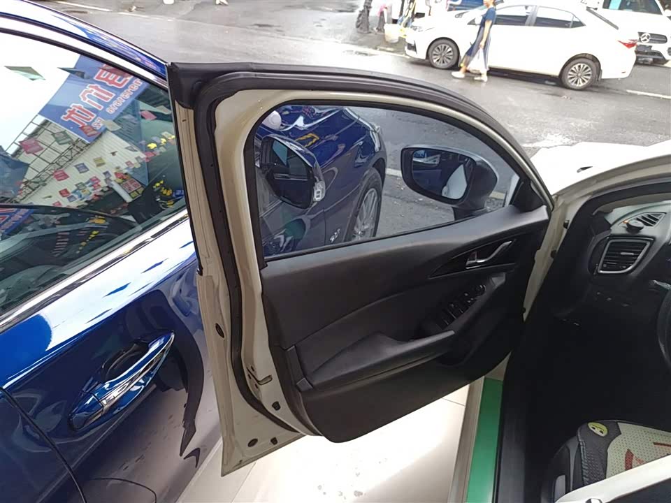 Mazda 3 Angkesaila Mazda 3 Angkesaila