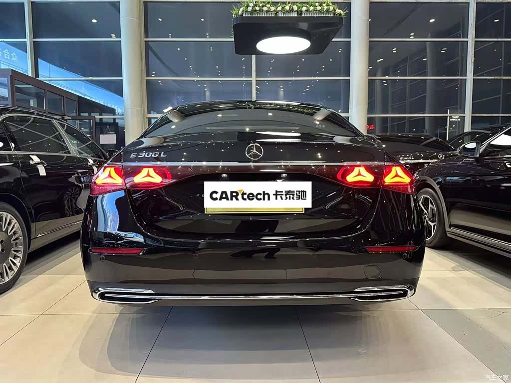 Mercedes-Benz E-Class, 2025 3