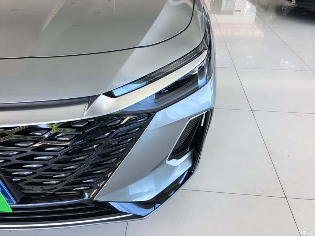 Chery Arrizo 8, 2025 24