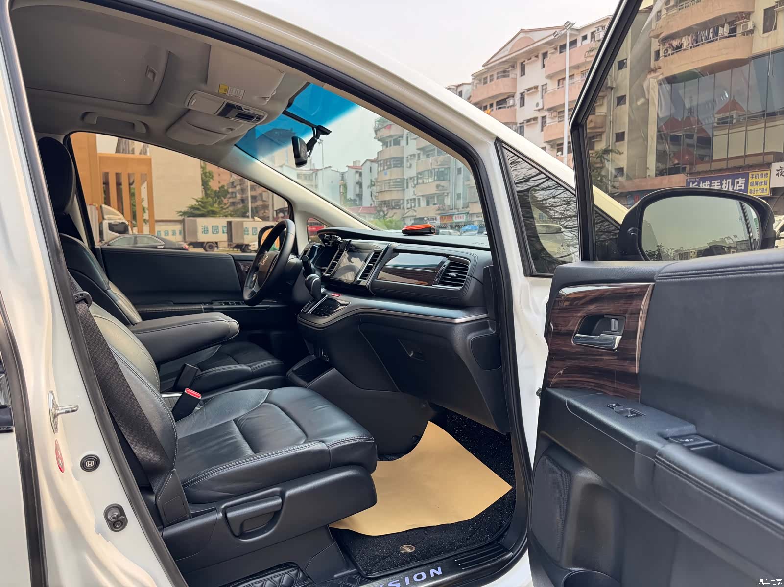 Honda Elysion, 2018 12