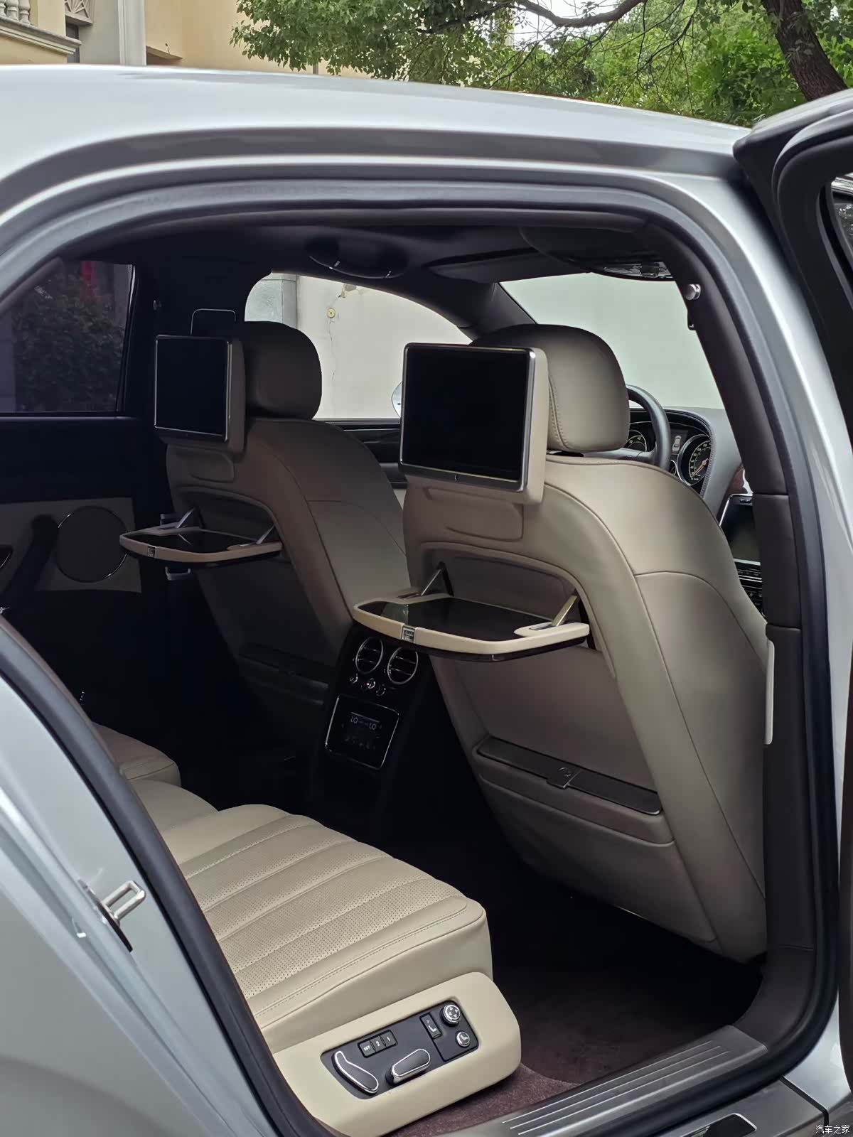 Bentley Flying Spur, 2016 14