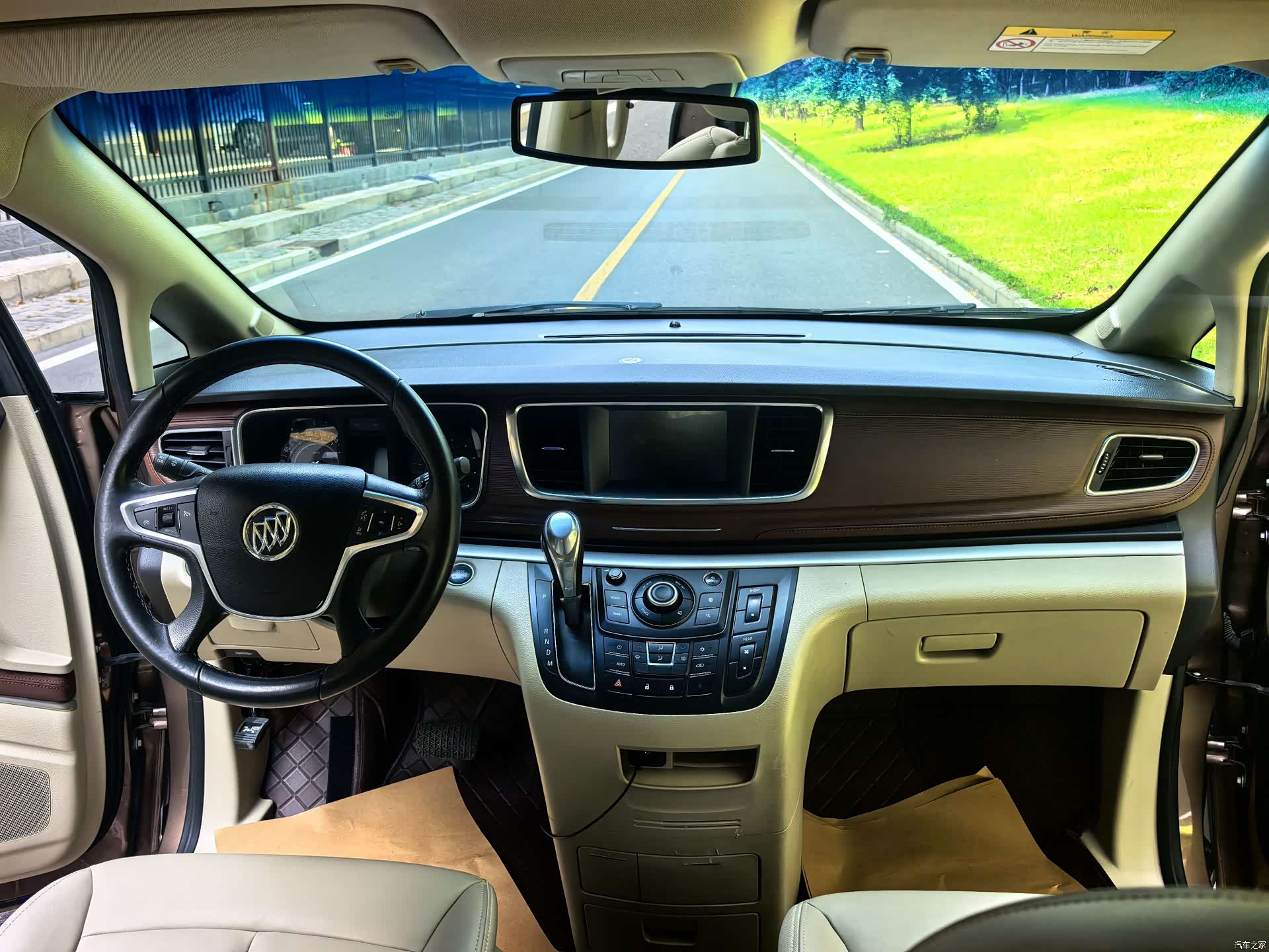 Buick GL8, 2020 13