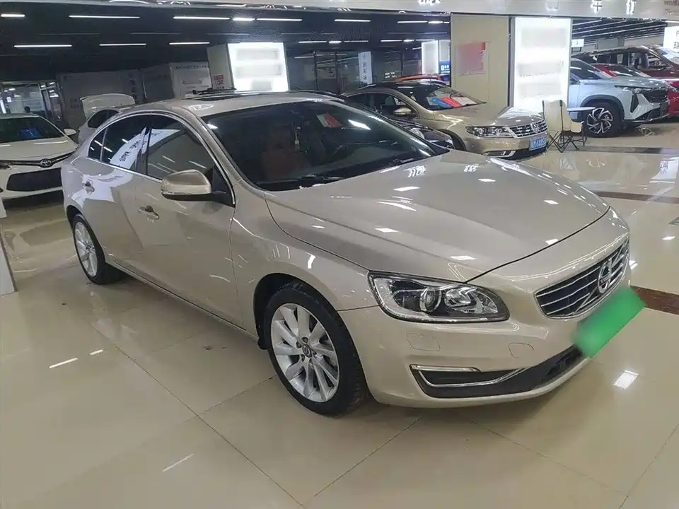 Volvo S60