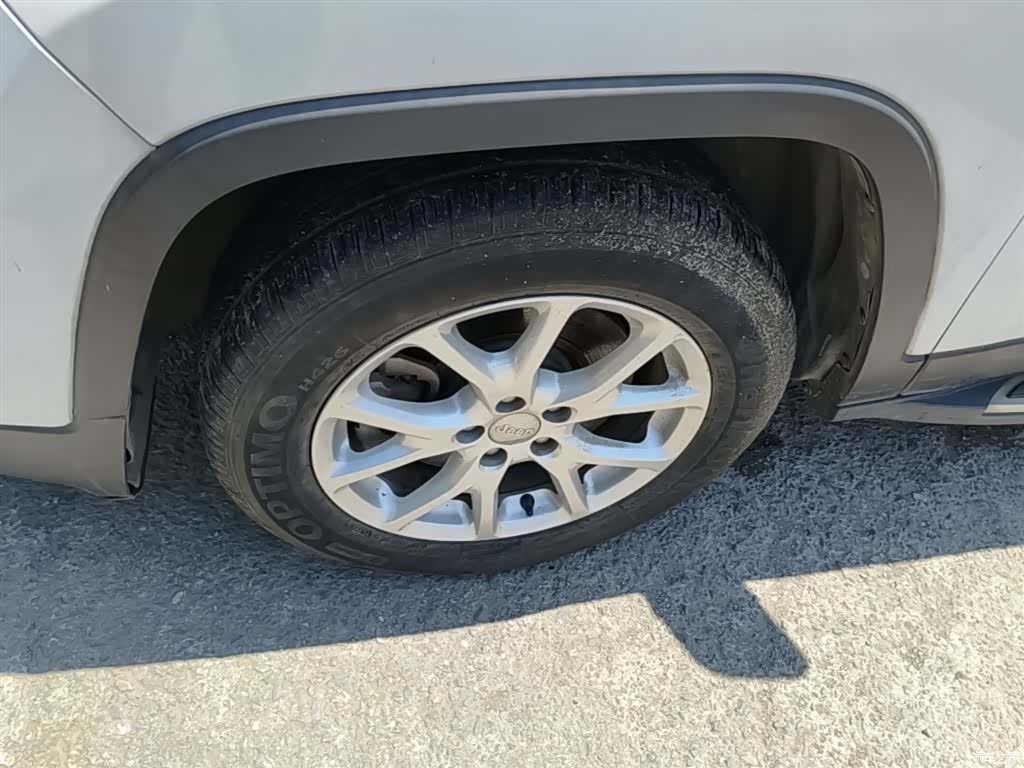 Jeep Cherokee, 2017 23
