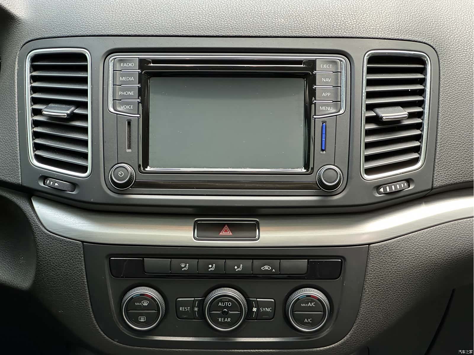 Volkswagen Xia, 2018 12