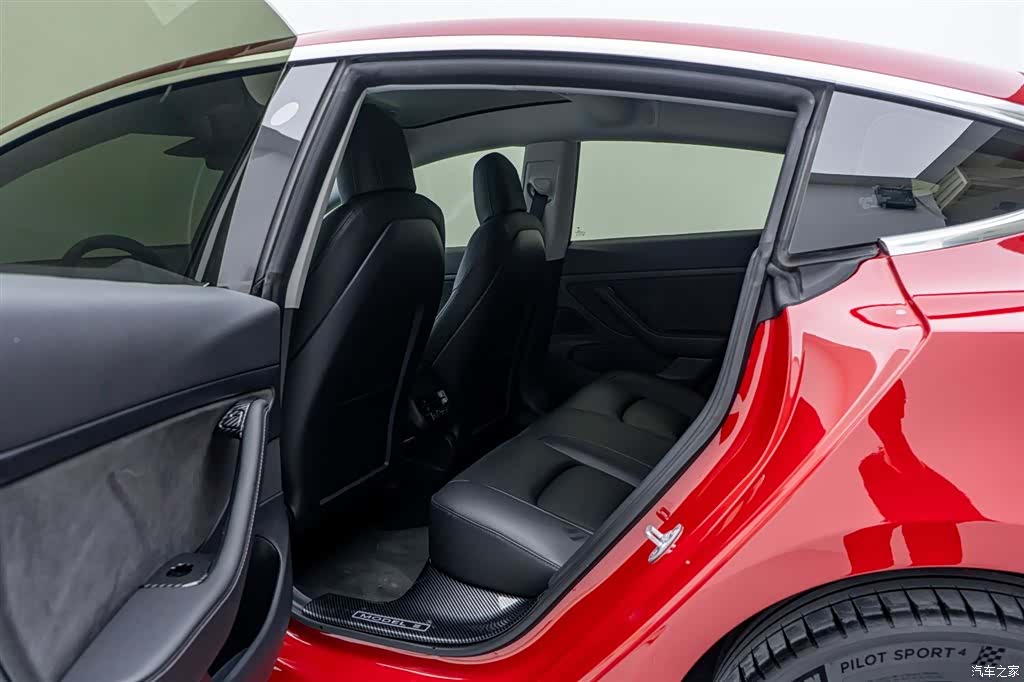Tesla Model 3, 2020 17