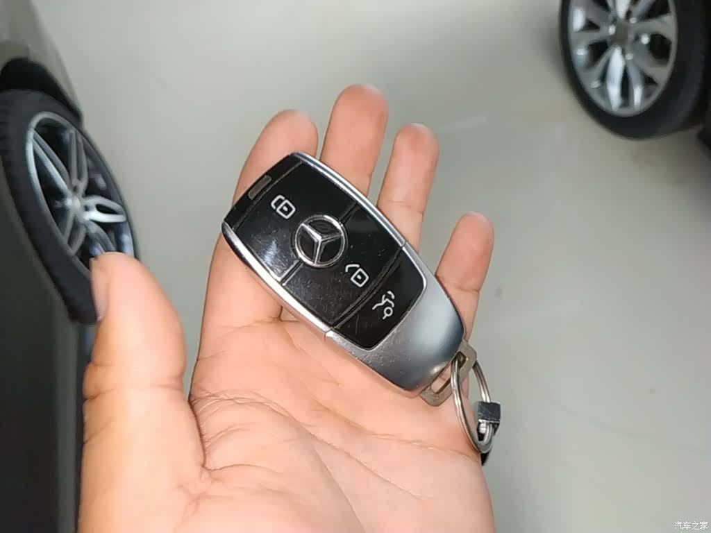 Mercedes-Benz E-Class, 2017 9