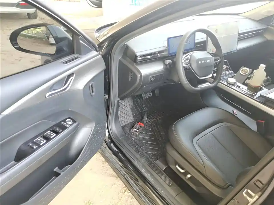 Wuling Wuling Starlight