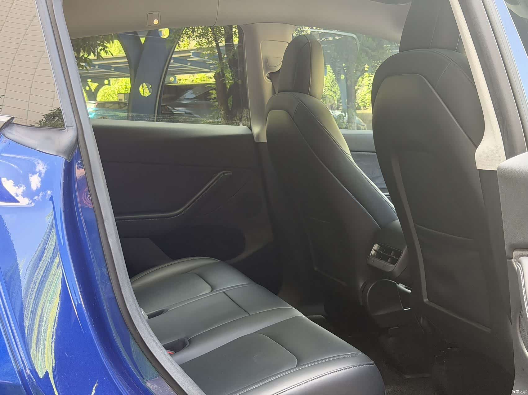 Tesla Model Y, 2021 8