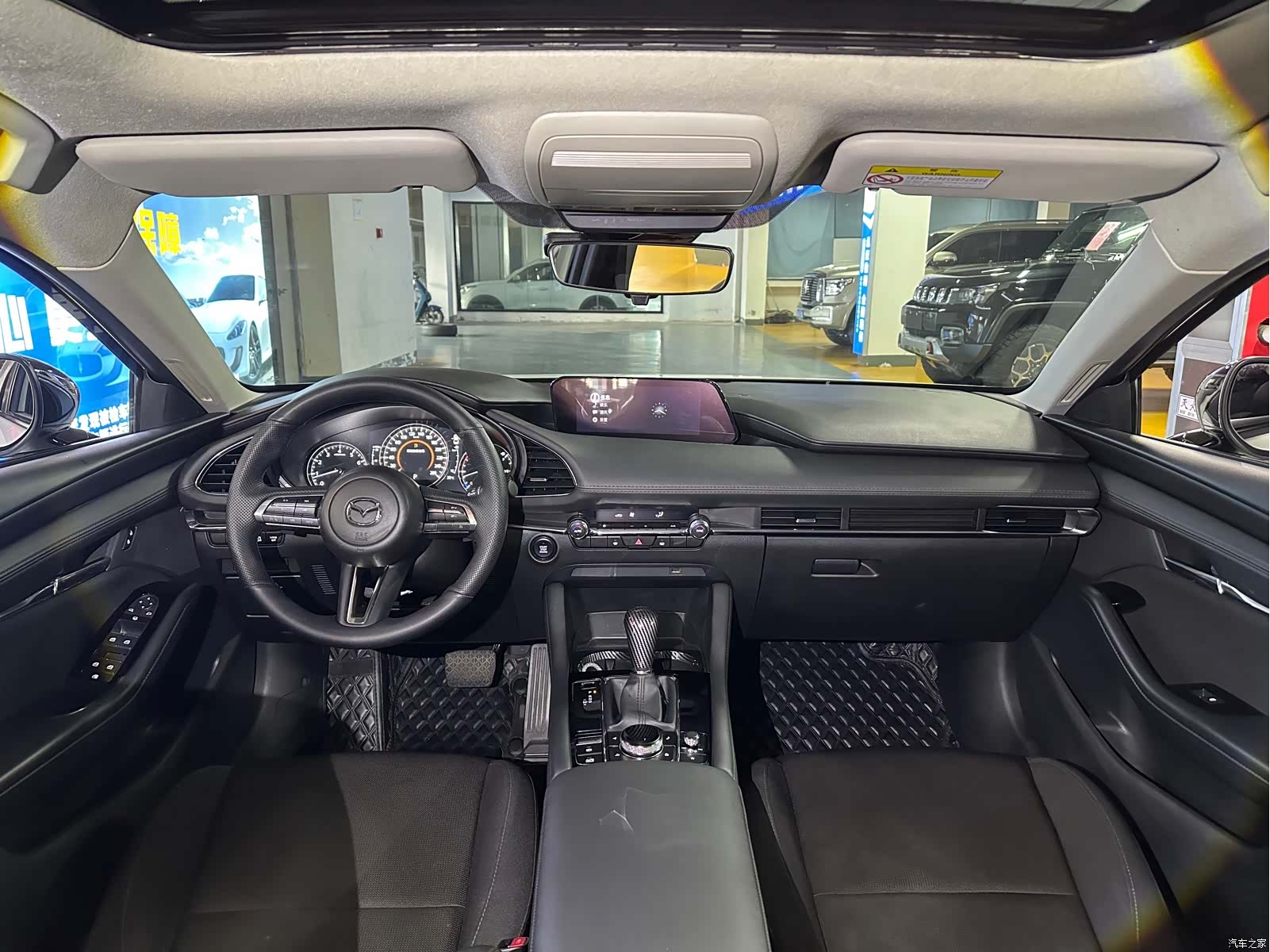 Mazda Mazda3, 2023 15