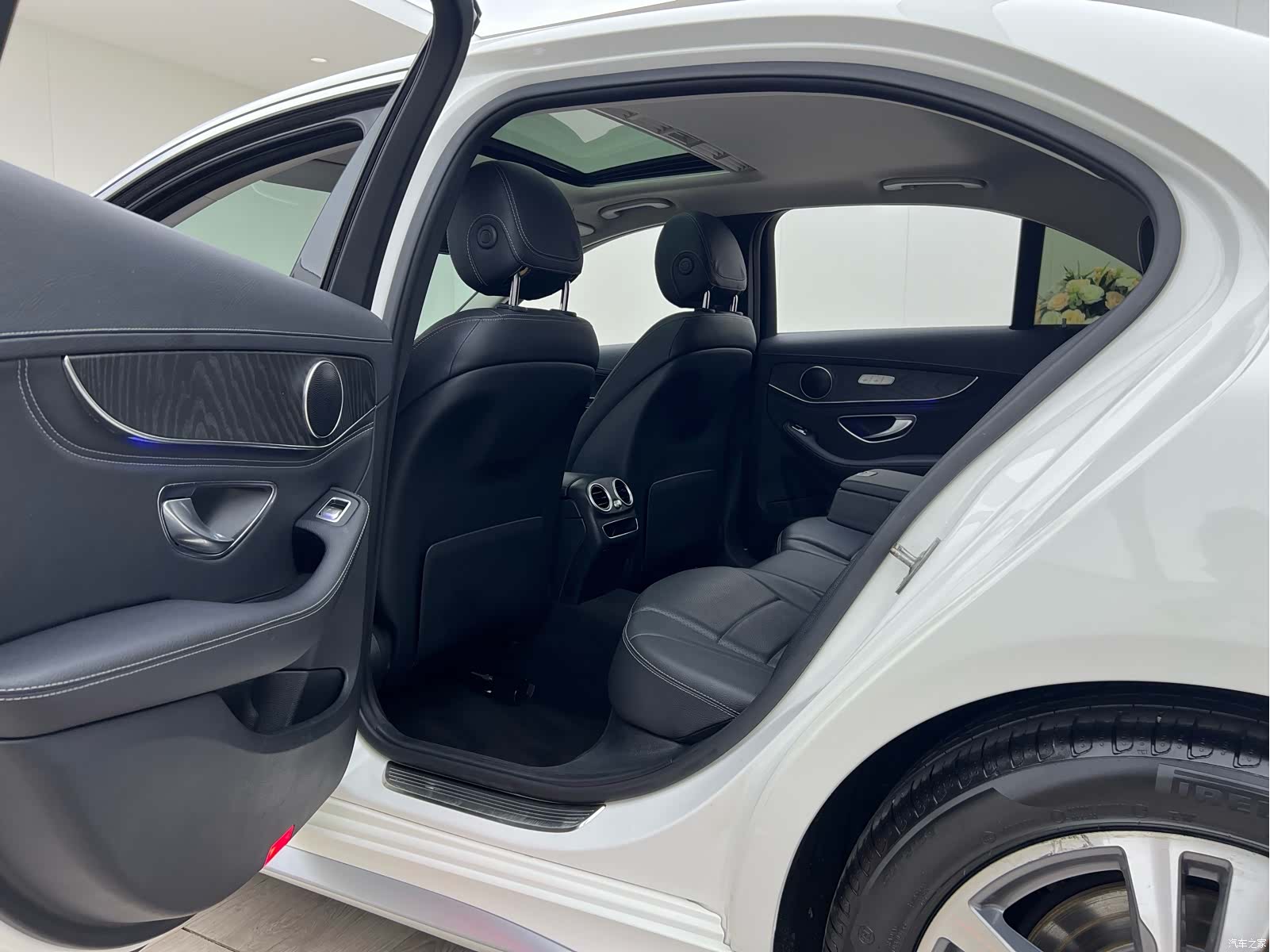 Mercedes-Benz C-Class, 2018 13