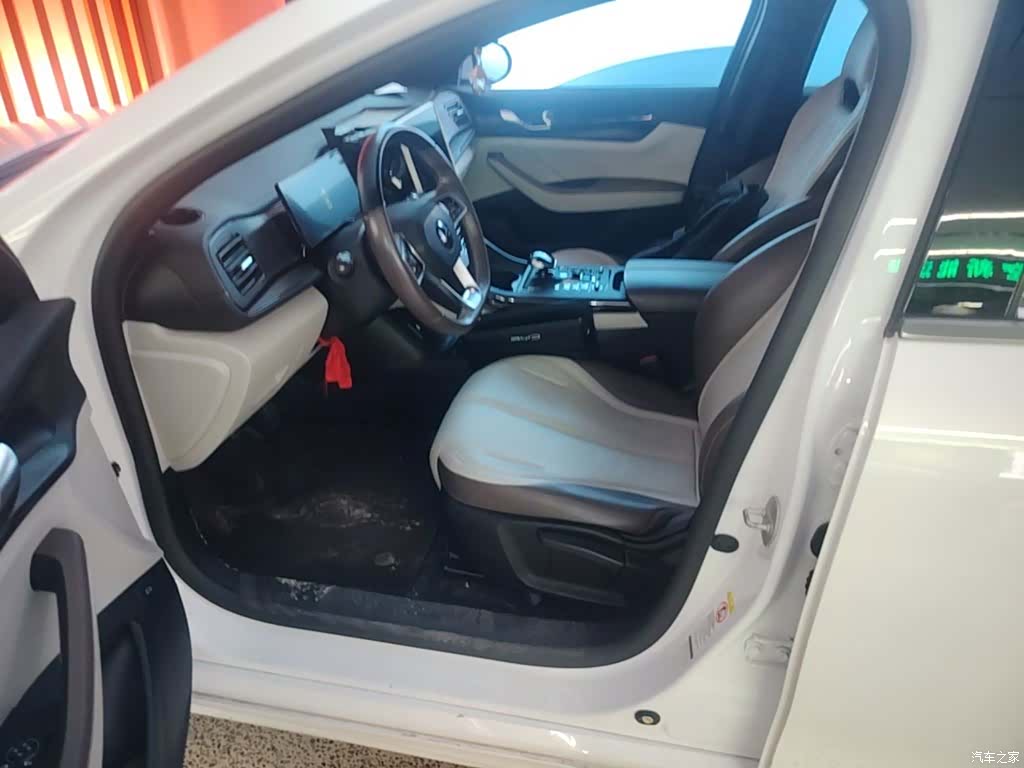 BYD Qin, 2023 15