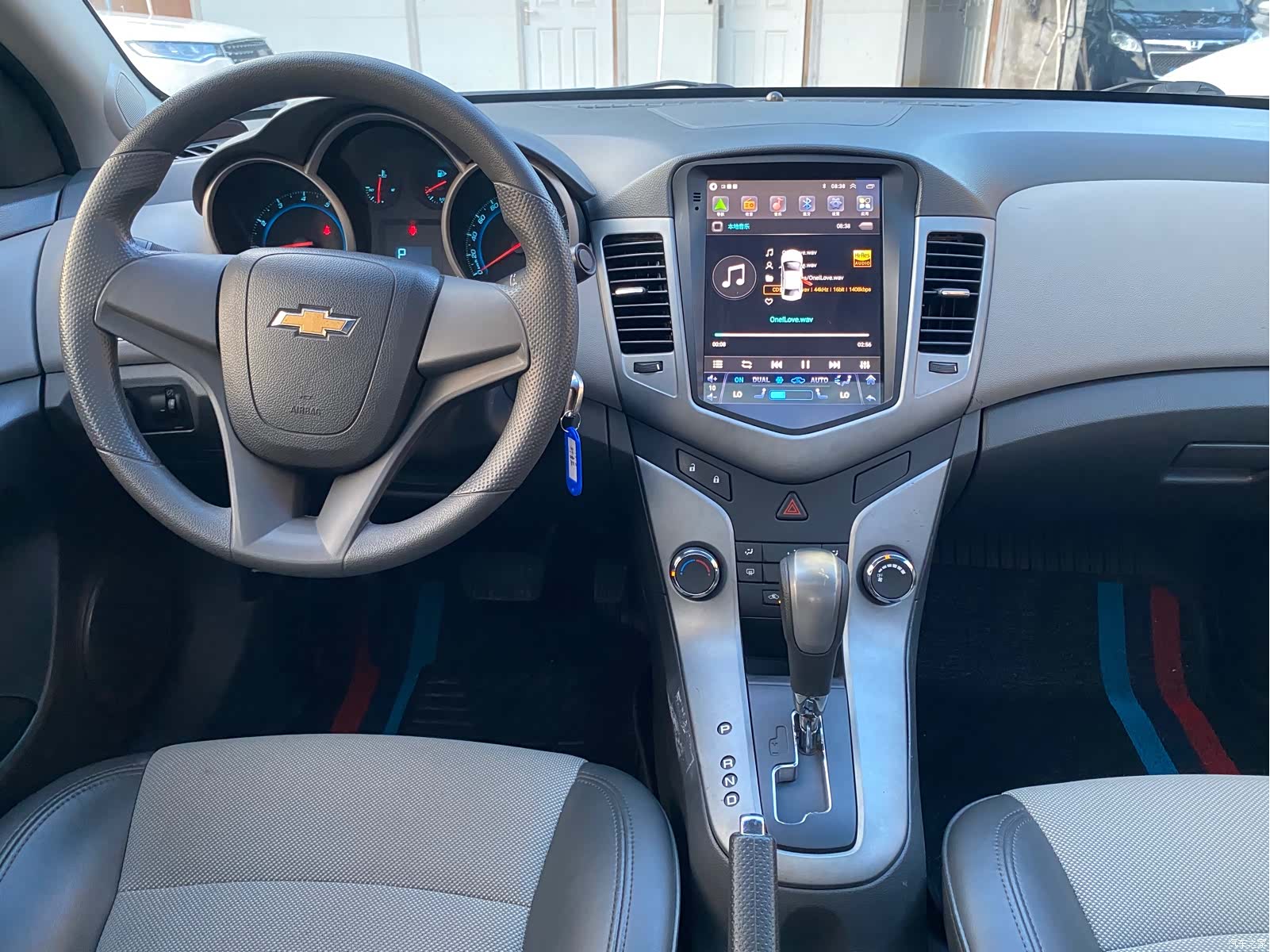 Chevrolet SE, 2013 все фото