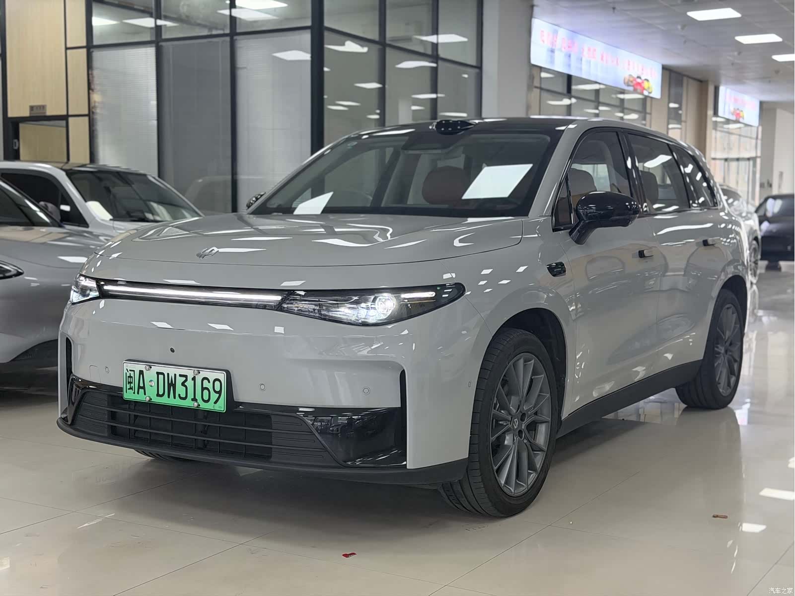 Leapmotor C10