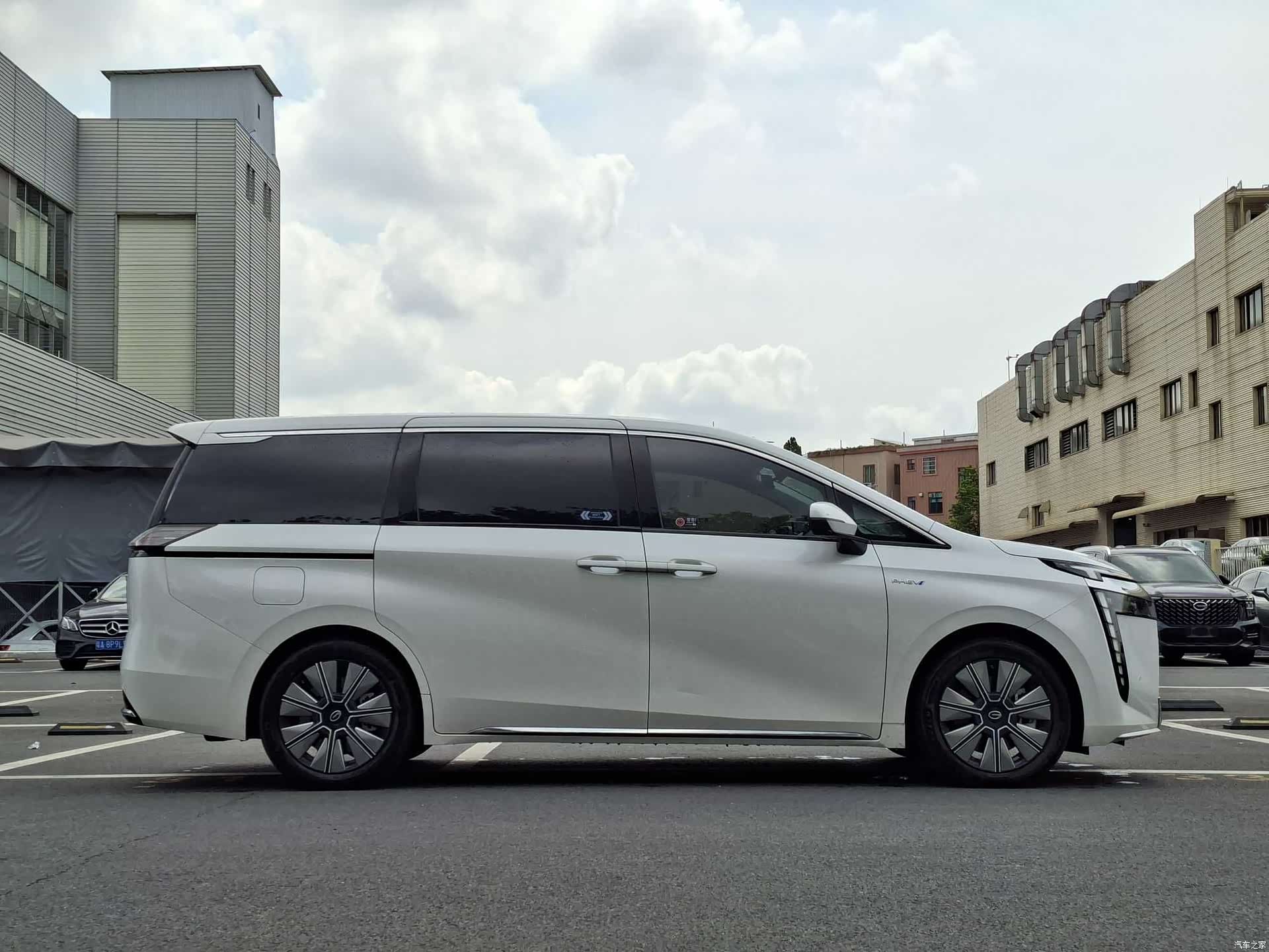Trumpchi E8, 2024 8