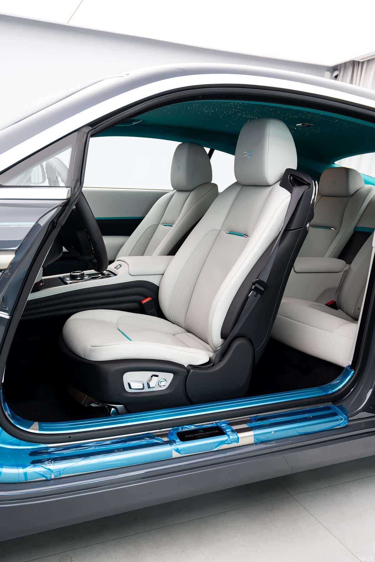 Rolls-Royce Wraith, 2021 13