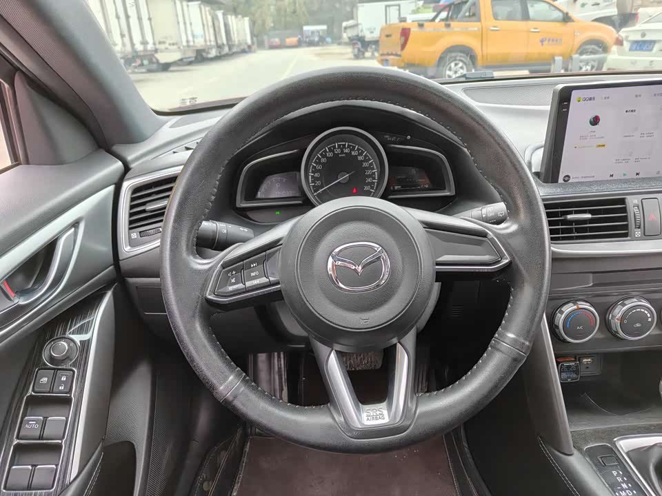 Mazda CX-4