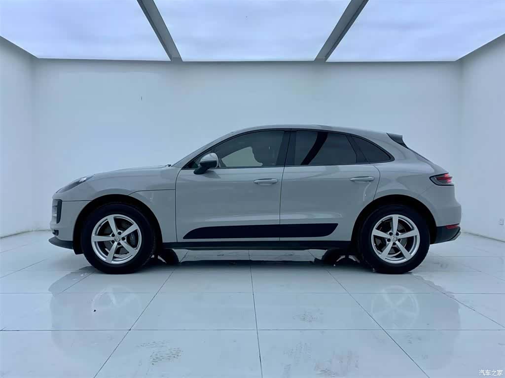 Porsche Macan, 2020 все фото